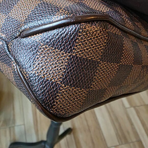 Louis Vuitton Damier Ebene District Pm Crossbody Bag - Picture 8 of 11